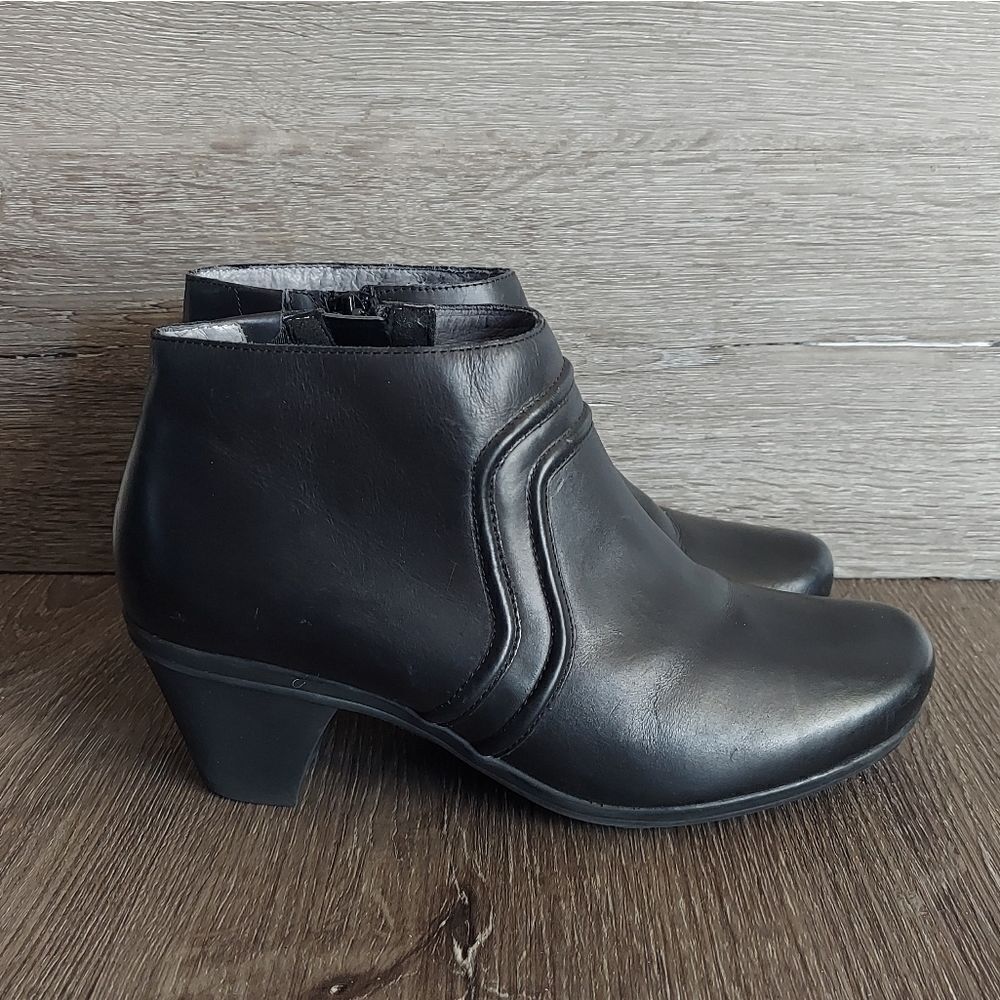 ABEO B.I.O.system Raegan Neutral Black | Womens Ankle Boots Size 8.5 Narrow